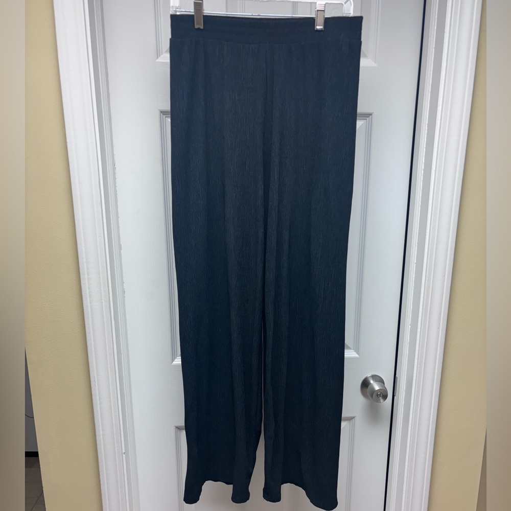 Bailey 44 Black Pleated Wide Leg Pants Size M